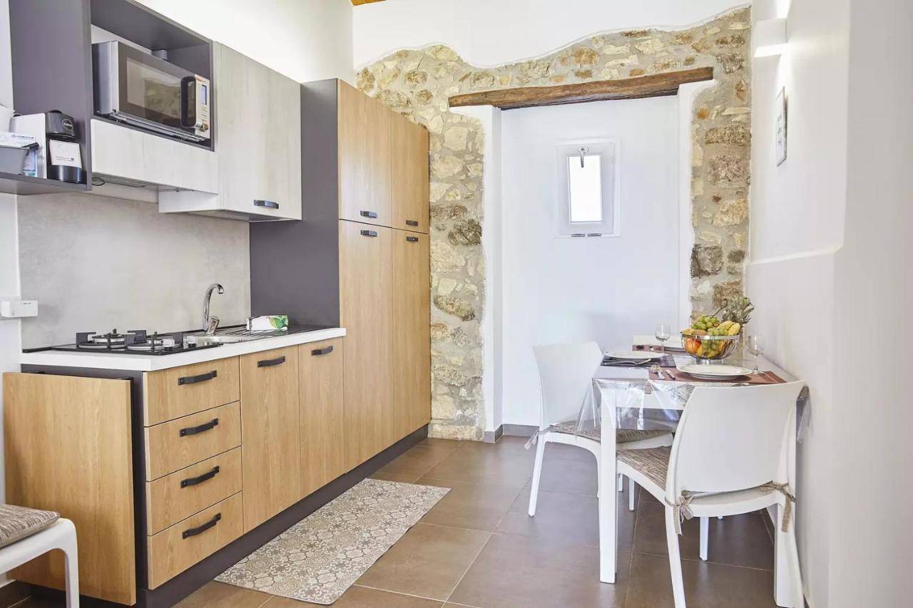 Casale Sammartano Apartments Ummari Exterior photo